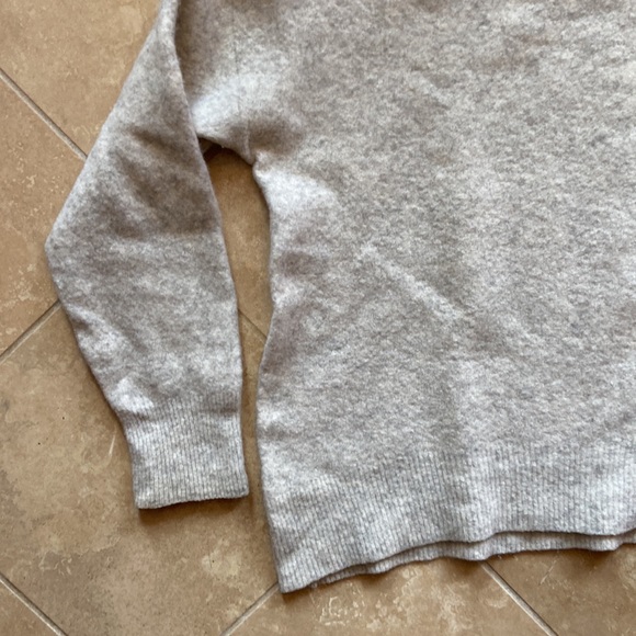 Aritzia Talula Soft Yak and Wool Blend Sweater - Picture 2 of 8